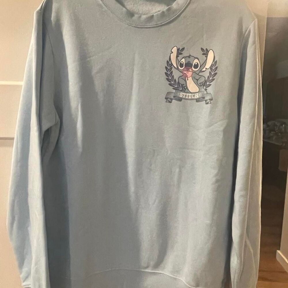 Disney Women's Blue Sweatshirt